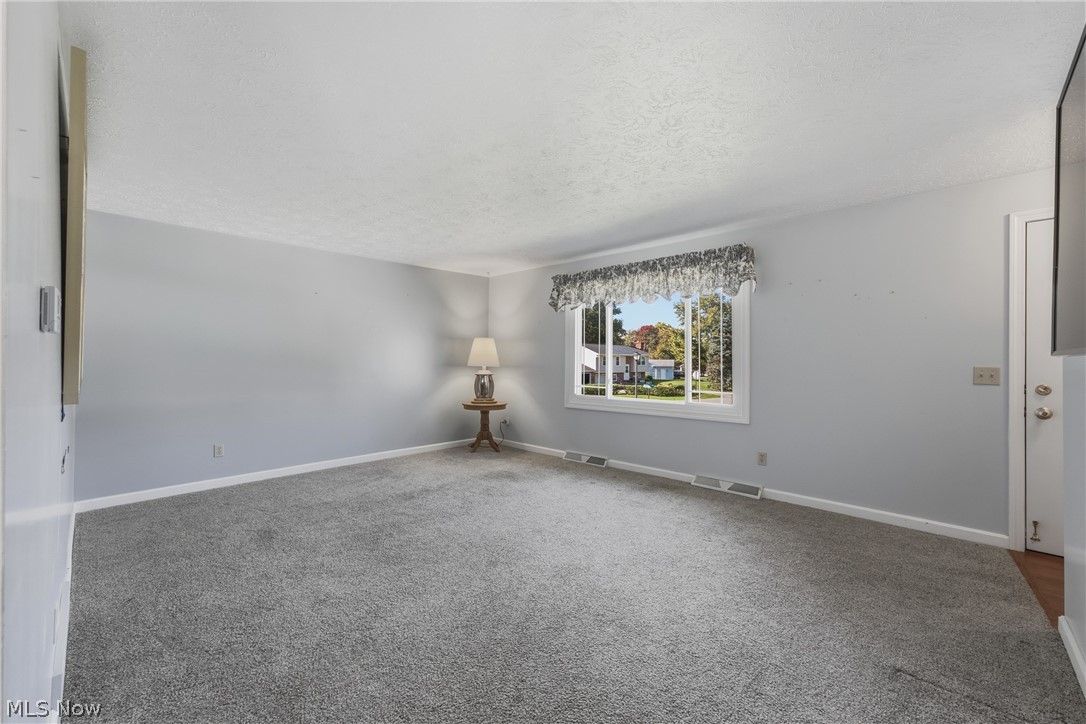 8508 Kellydale Street NW Massillon OH 44646
