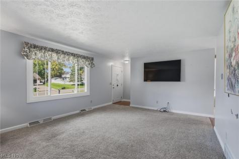 8508 Kellydale Street NW Massillon OH 44646