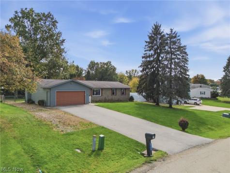 8508 Kellydale Street NW Massillon OH 44646