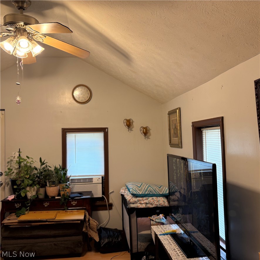 541 Clinton Street Ravenna OH 44266