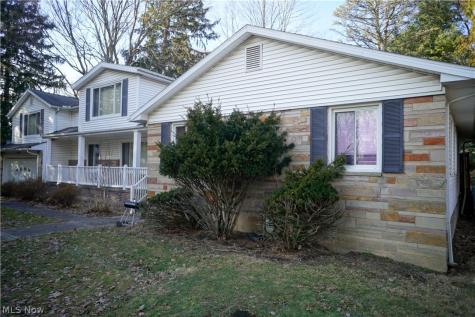 5285 Ridgebury Boulevard Cleveland OH 44124