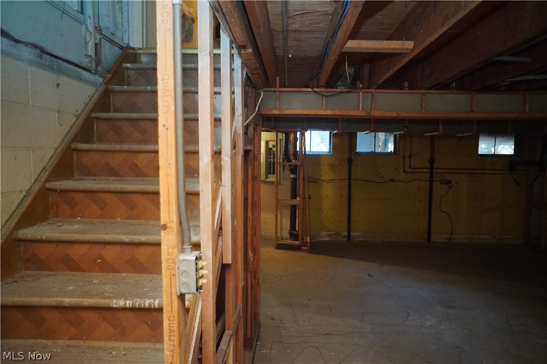 5285 Ridgebury Boulevard Cleveland OH 44124