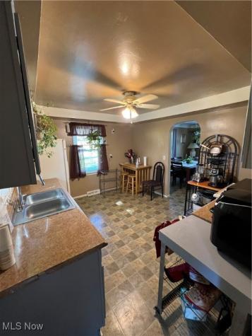 17806 Tarkington Avenue Cleveland OH 44128