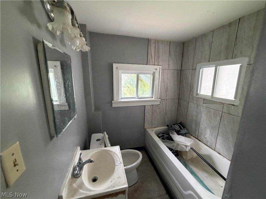 3303 W 123rd Street Cleveland OH 44111