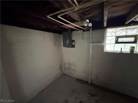 3303 W 123rd Street Cleveland OH 44111