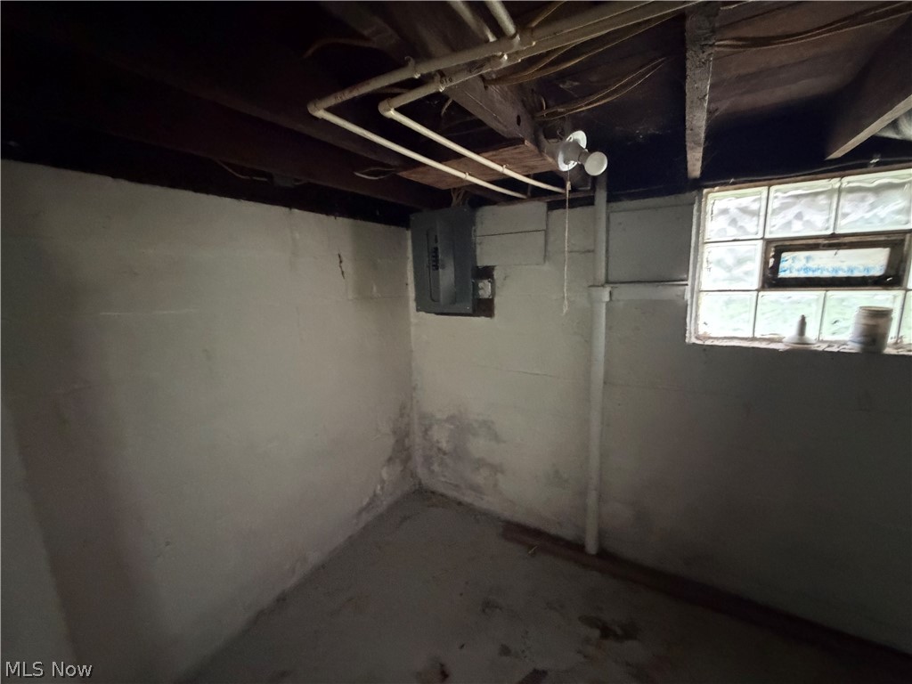3303 W 123rd Street Cleveland OH 44111