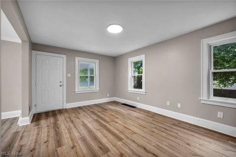 825 Dan Street Akron OH 44310