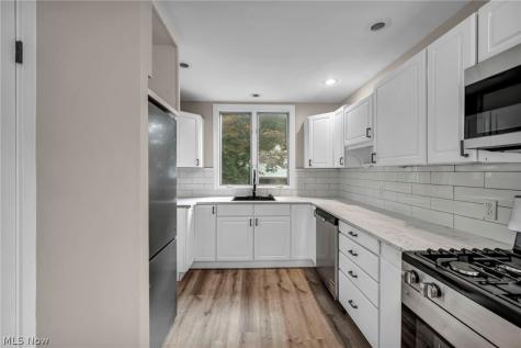 825 Dan Street Akron OH 44310
