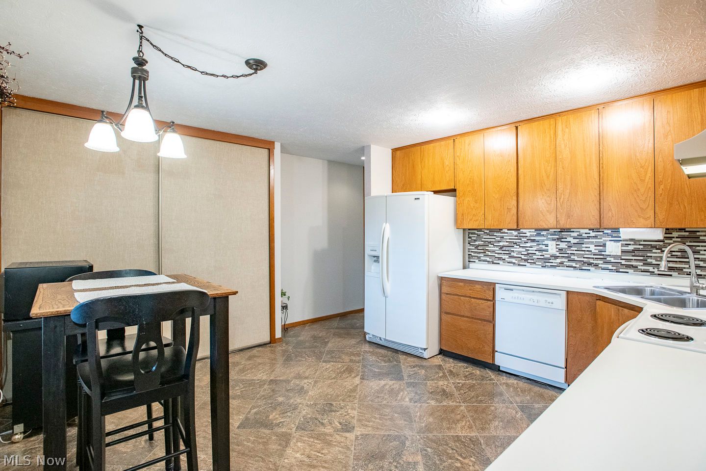 10826 Gate Post Road Strongsville OH 44149