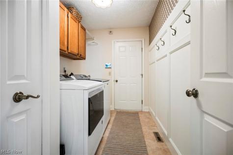 19757 Stoughton Drive Strongsville OH 44149