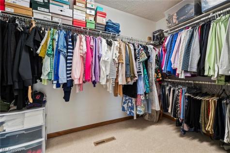 19757 Stoughton Drive Strongsville OH 44149