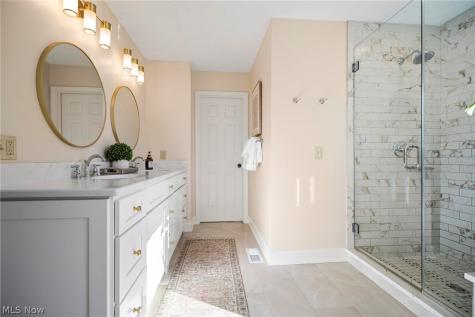 19757 Stoughton Drive Strongsville OH 44149