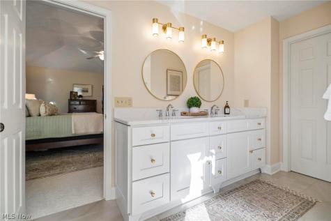 19757 Stoughton Drive Strongsville OH 44149