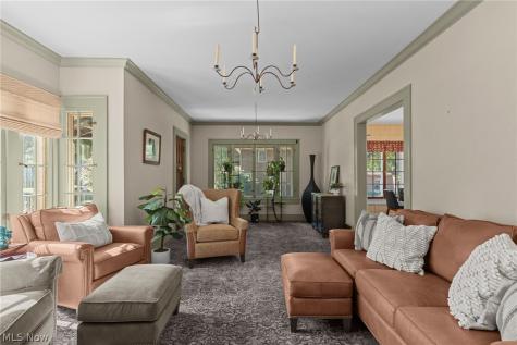 168 Castle Boulevard Akron OH 44313