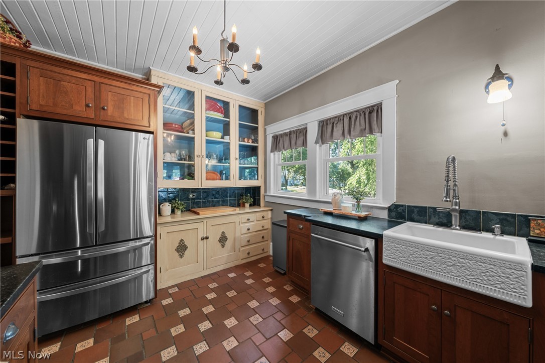168 Castle Boulevard Akron OH 44313