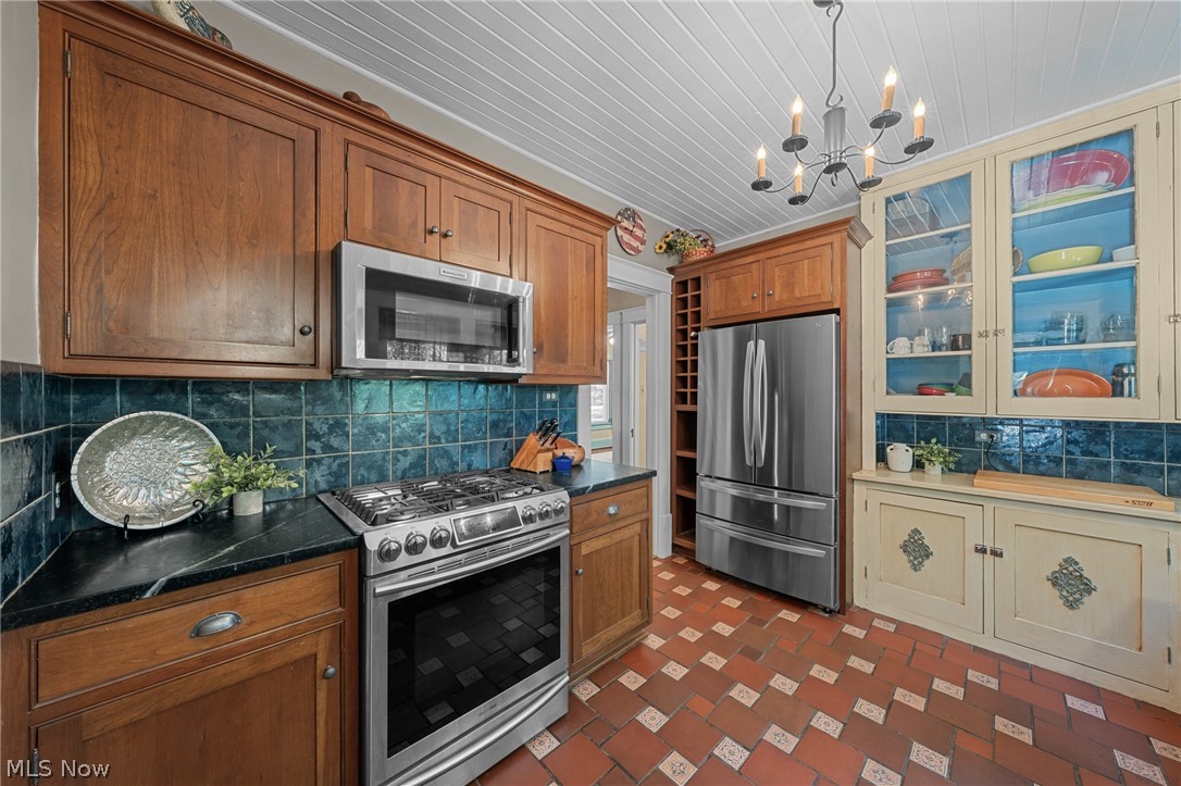 168 Castle Boulevard Akron OH 44313