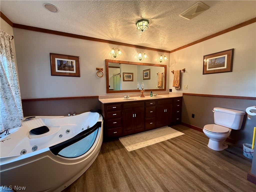 1098 Mace Road NE Carrollton OH 44615