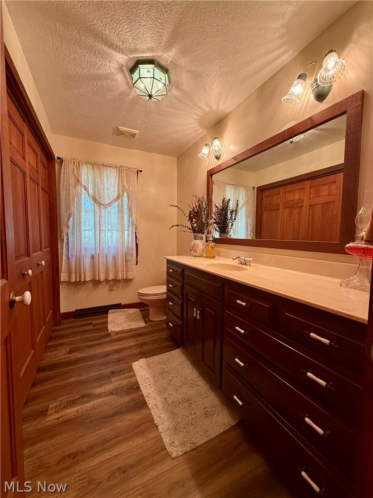 1098 Mace Road NE Carrollton OH 44615