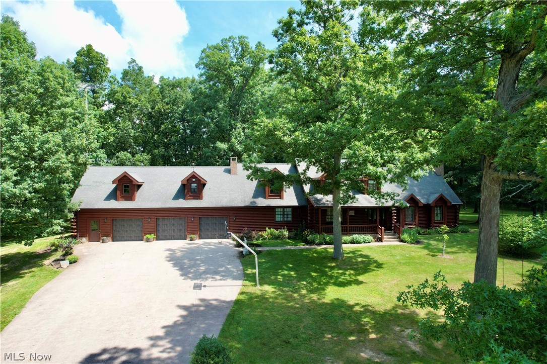 1098 Mace Road NE Carrollton OH 44615