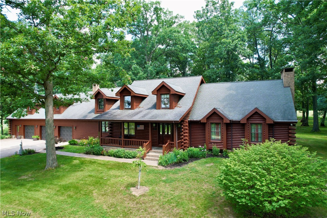 1098 Mace Road NE Carrollton OH 44615
