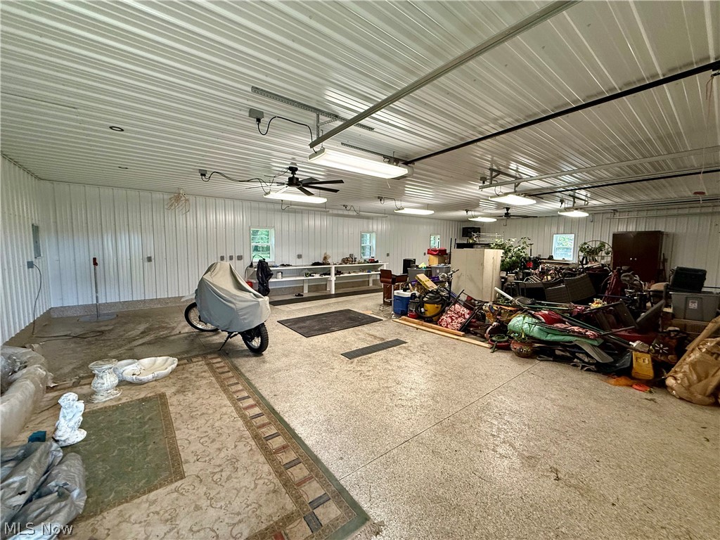 1098 Mace Road NE Carrollton OH 44615