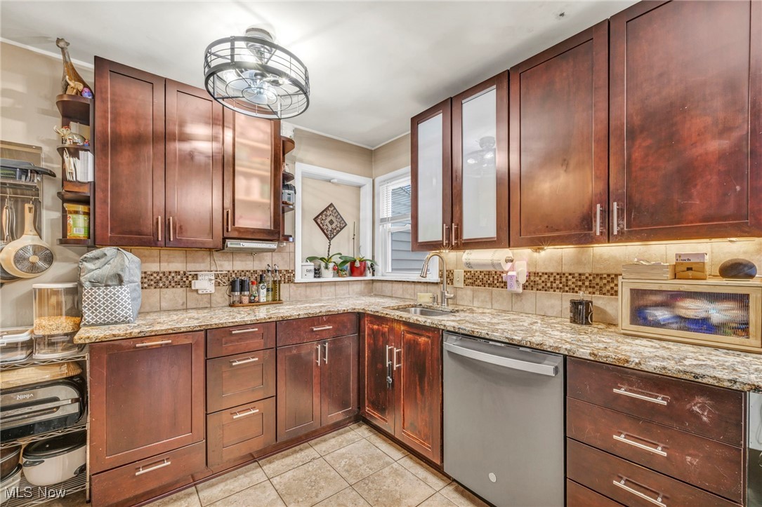 37865 Lorie Boulevard Avon OH 44011