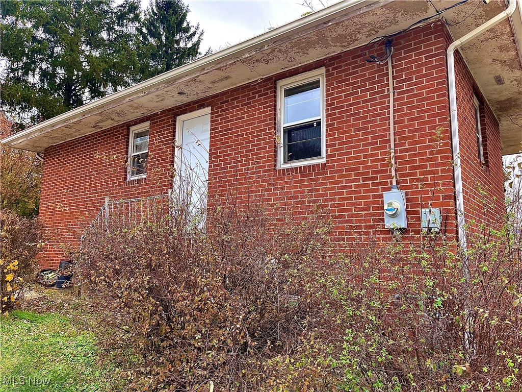 809 Delia Avenue Martins Ferry OH 43935