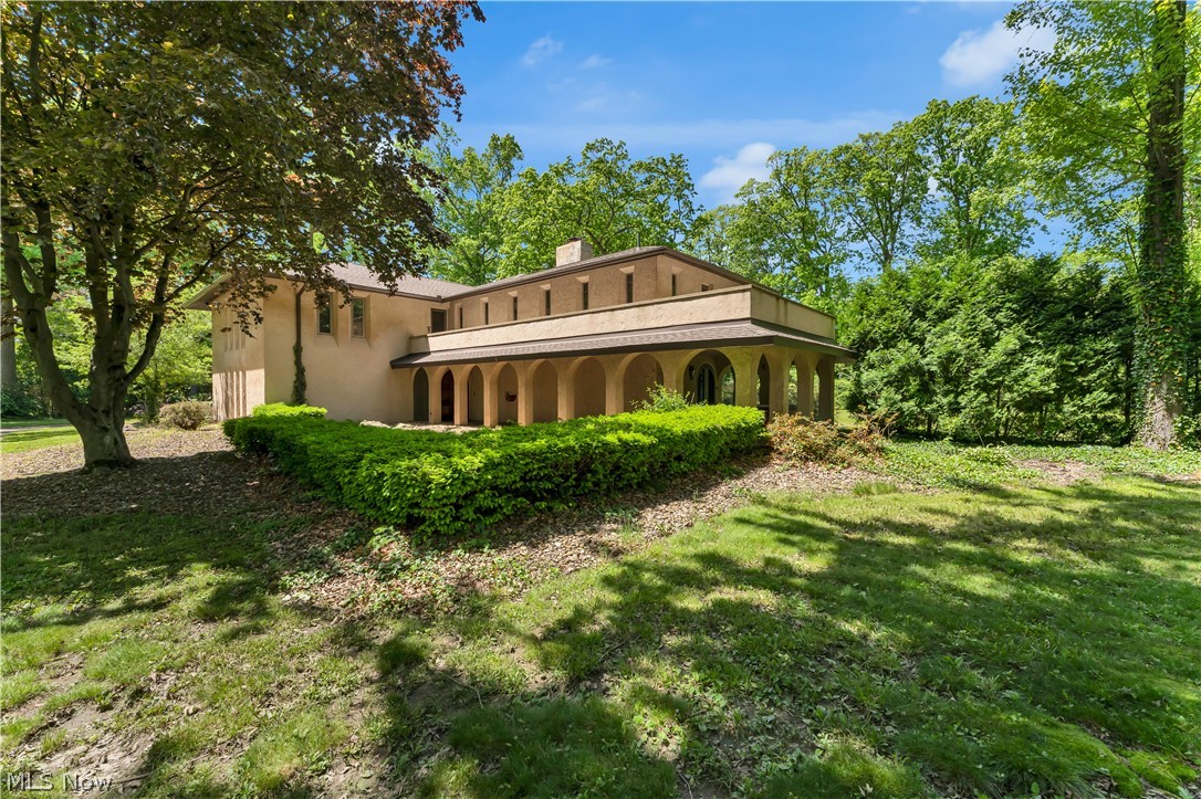 8551 Hunters Trail SE Howland OH 44484