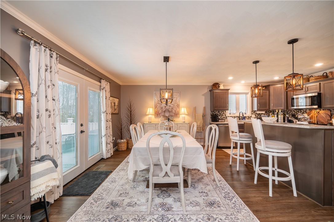 1383 Cross Cove Austintown OH 44515