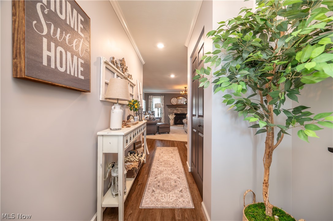 1383 Cross Cove Austintown OH 44515