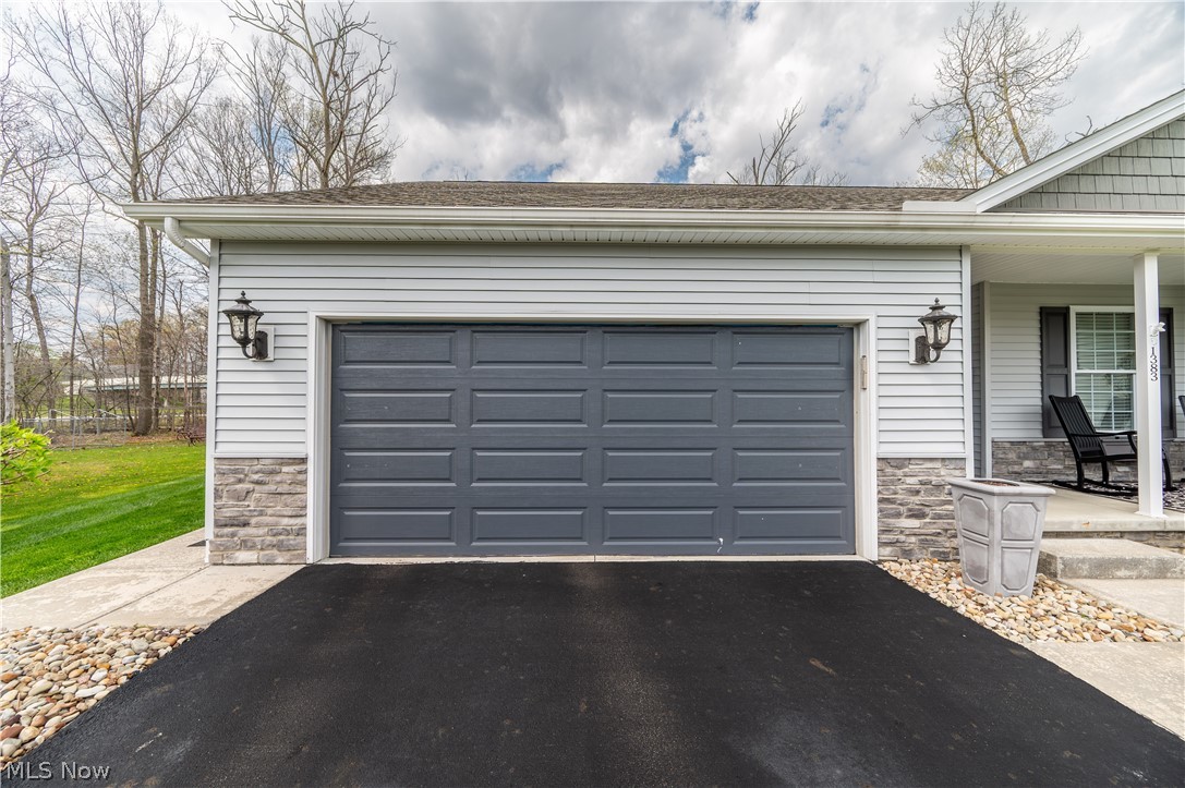 1383 Cross Cove Austintown OH 44515
