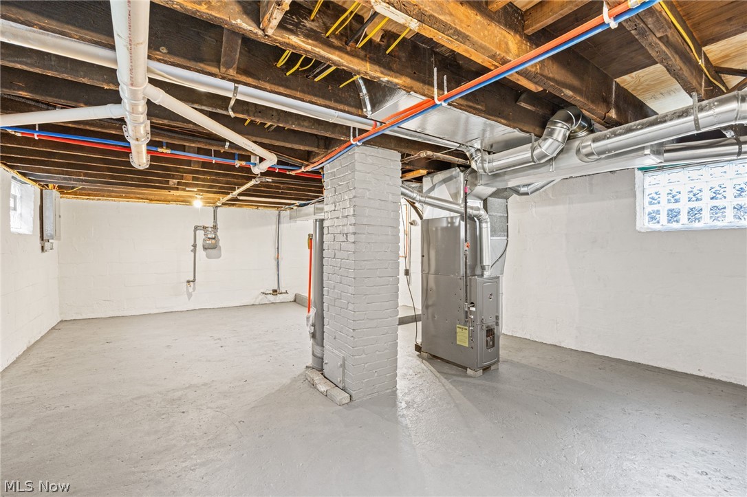 532 Washington Avenue Barberton OH 44203