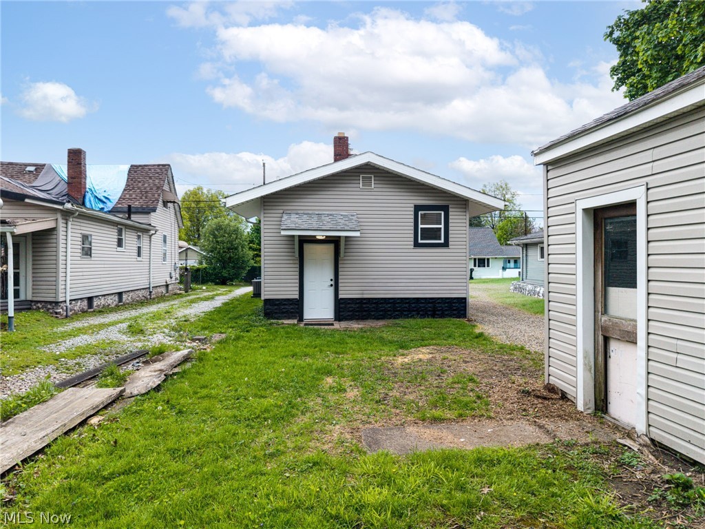 532 Washington Avenue Barberton OH 44203