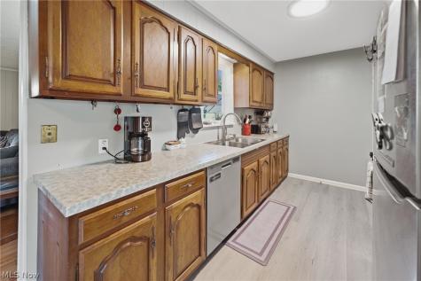 131 38th Street SW Canton OH 44706