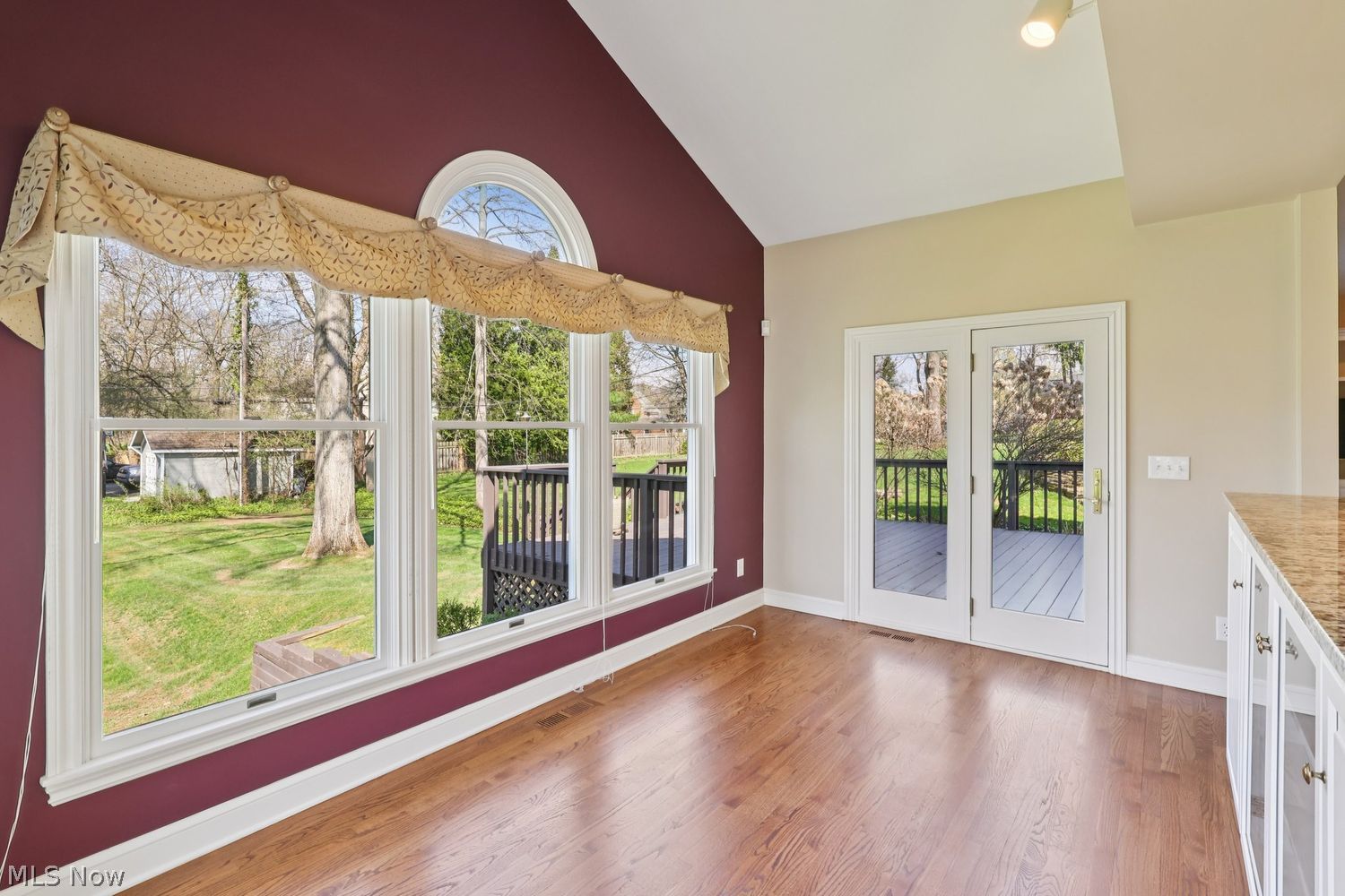 286 Sand Run Road Akron OH 44313
