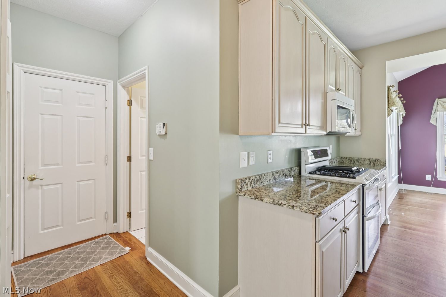 286 Sand Run Road Akron OH 44313