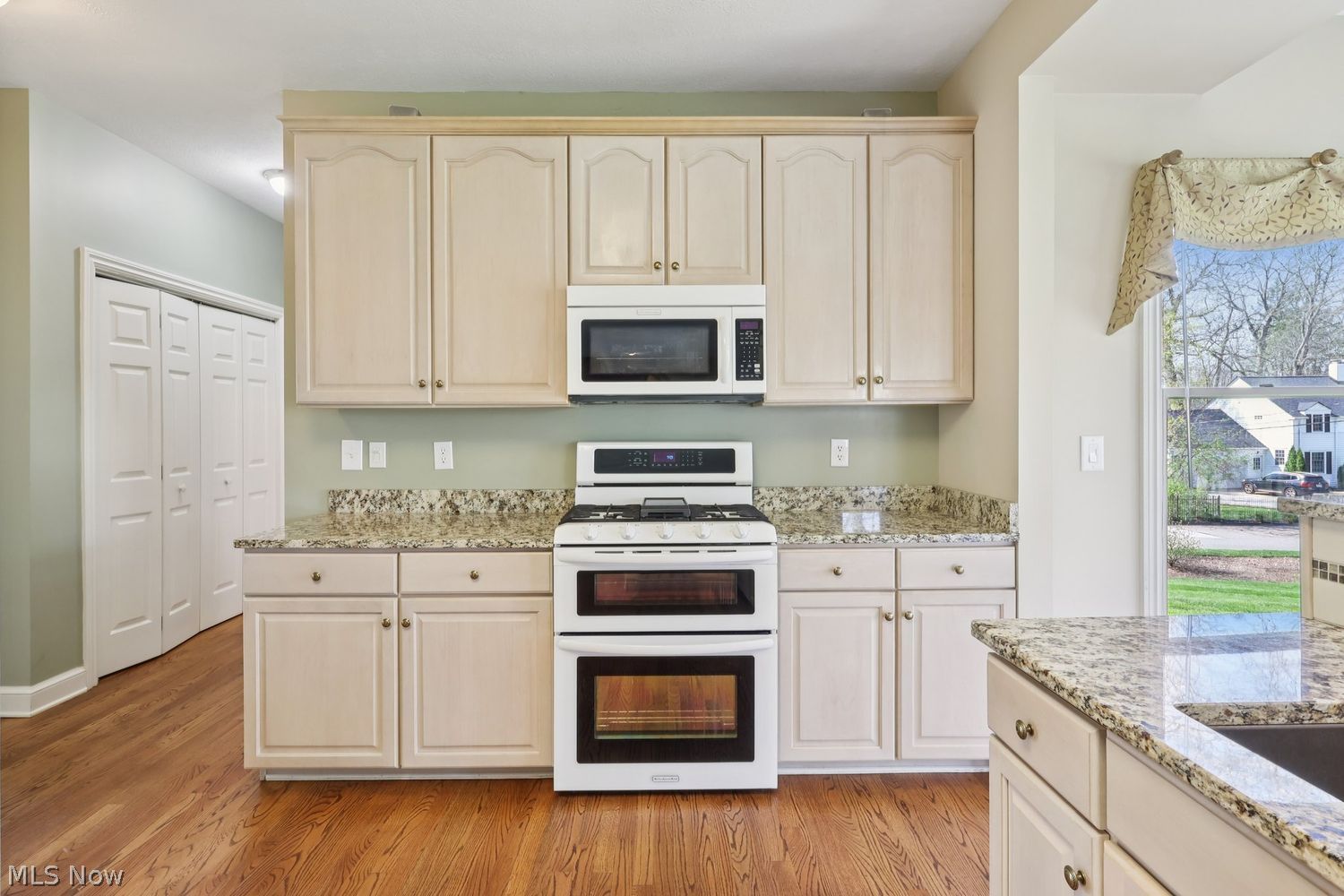 286 Sand Run Road Akron OH 44313