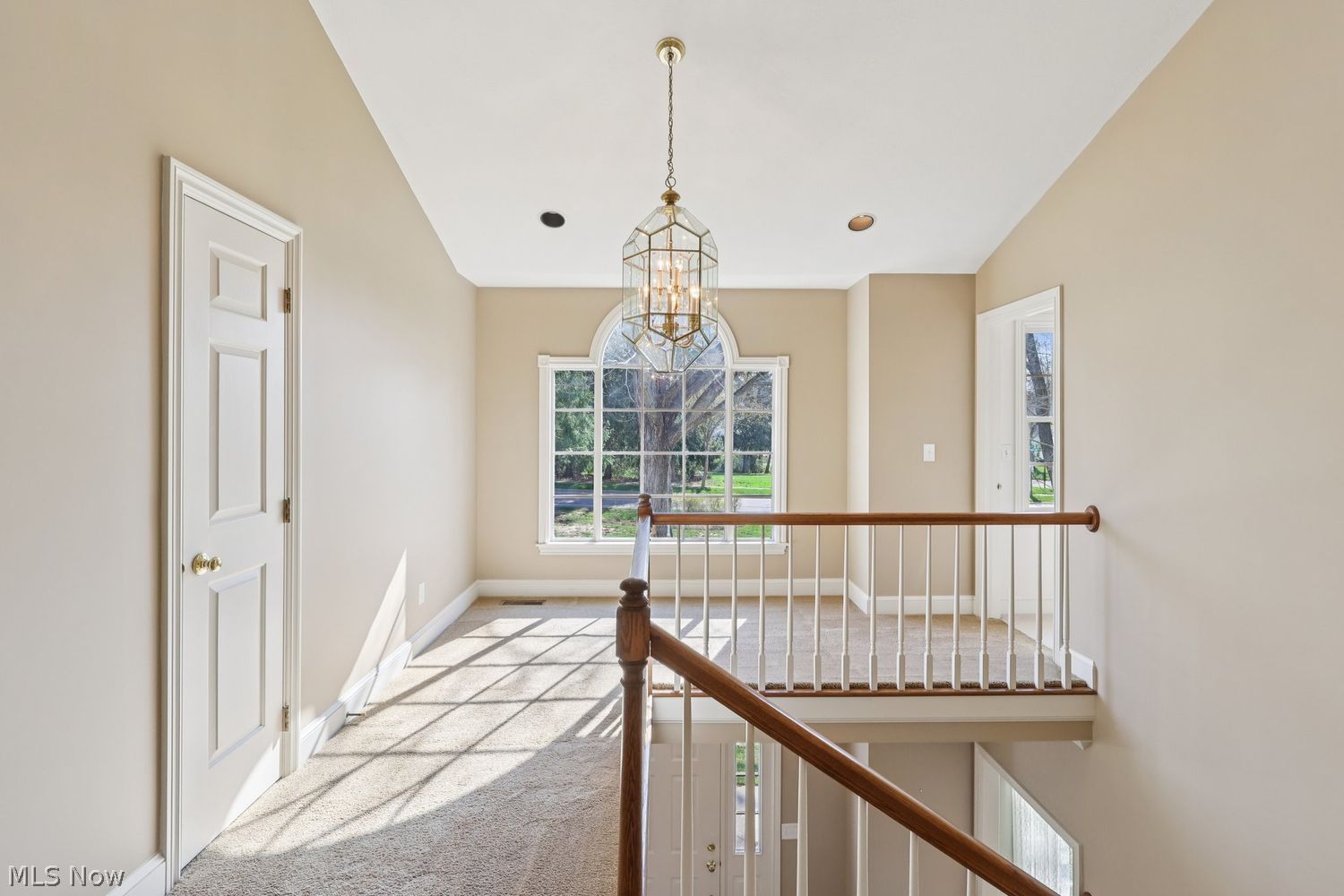 286 Sand Run Road Akron OH 44313