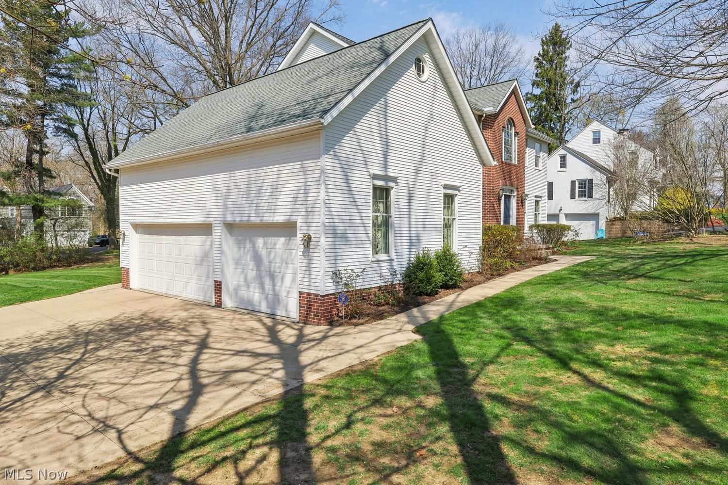 286 Sand Run Road Akron OH 44313
