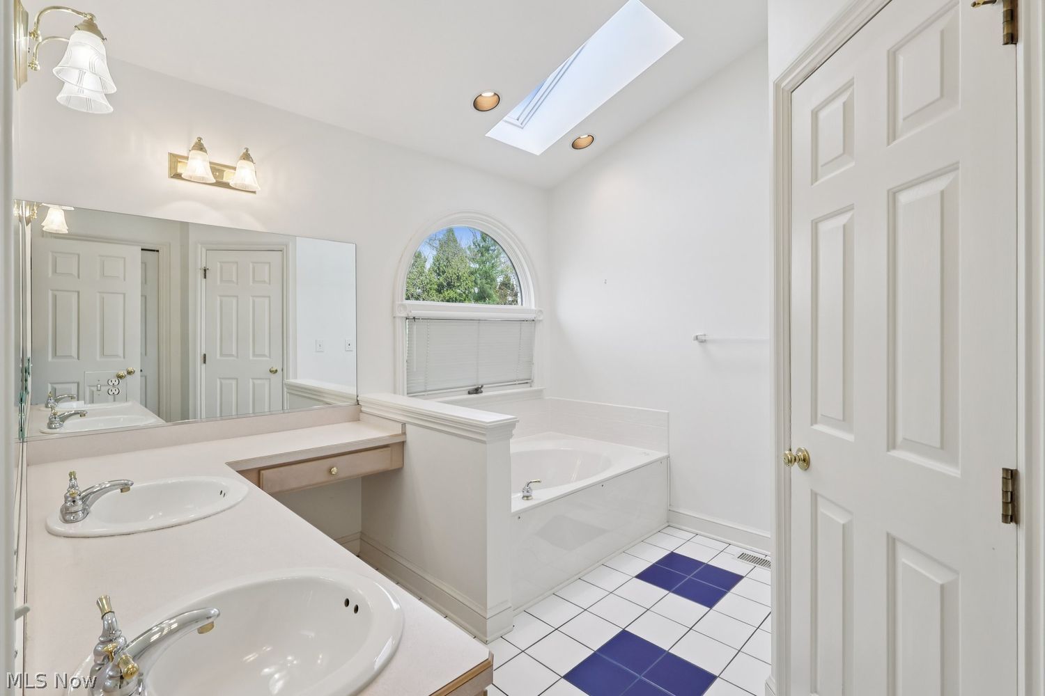 286 Sand Run Road Akron OH 44313