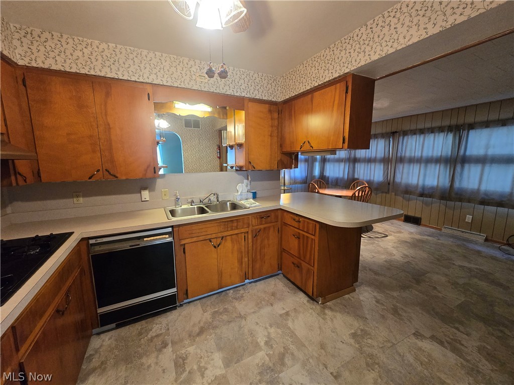 547 Belvedere Avenue SE Warren OH 44483