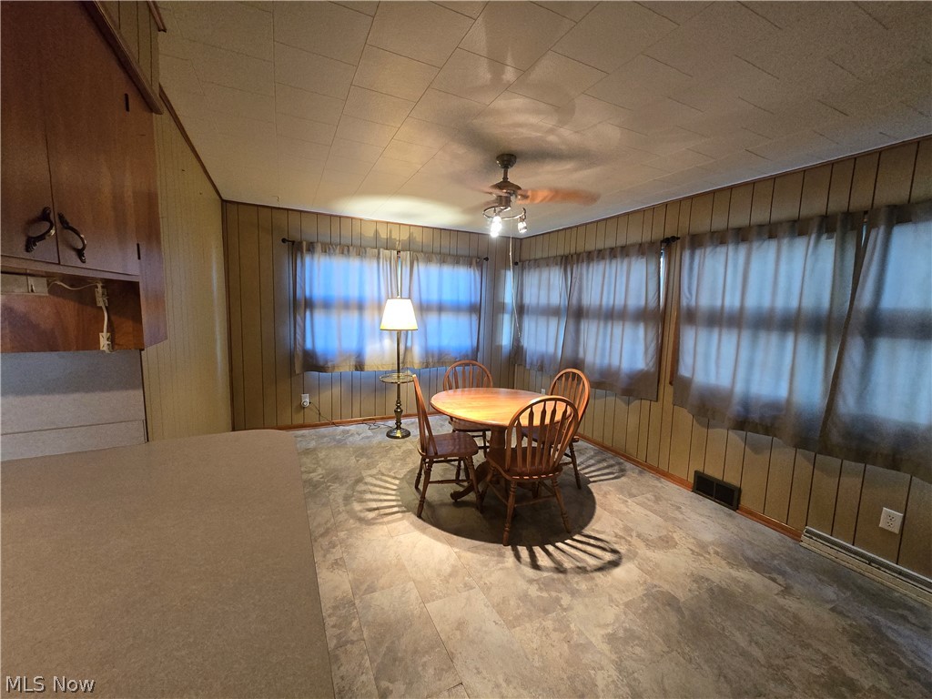547 Belvedere Avenue SE Warren OH 44483