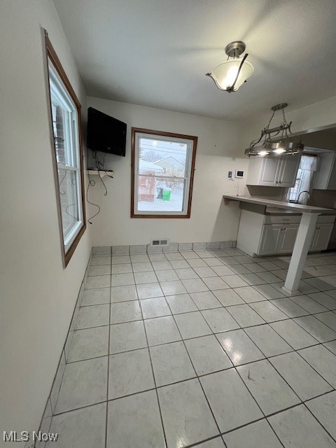 4465 E Frontenac Drive Warrensville Heights OH 44128
