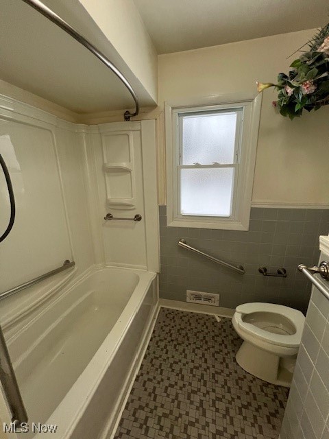 4465 E Frontenac Drive Warrensville Heights OH 44128