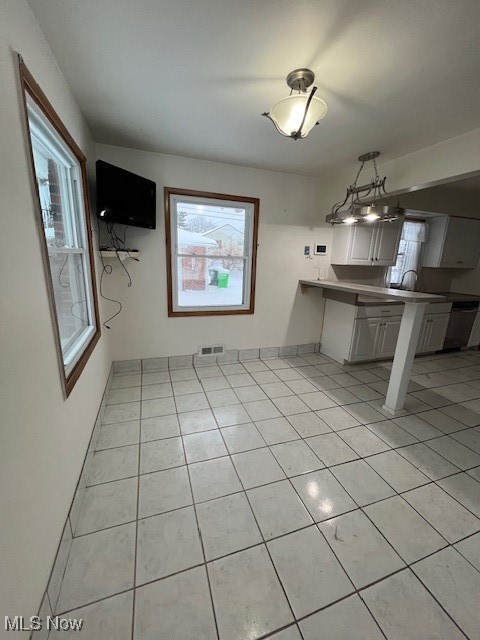 4465 E Frontenac Drive Warrensville Heights OH 44128
