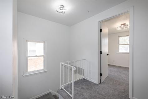 19806 Mountville Drive Maple Heights OH 44137