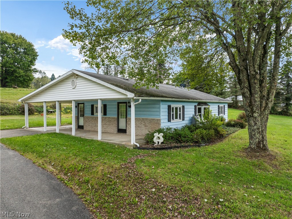 43133 Old Irondale Road Wellsville OH 43968