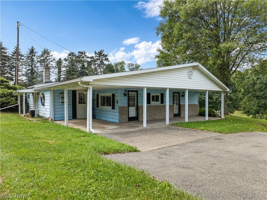 43133 Old Irondale Road Wellsville OH 43968