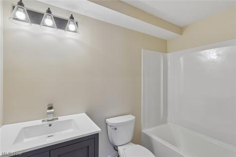 248 Captain Trail Seville OH 44273