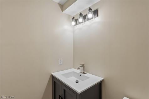 248 Captain Trail Seville OH 44273